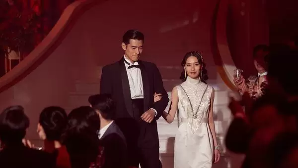 《地狱占星师》结局Tiara消失暗喻地位代价,户田惠梨香演尽细木数子六十年 | 现场图 《地狱占星师》结局Tiara消失暗喻地位代价,户田惠梨香演尽细木数子六十年 | 现场图